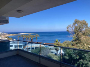 Sunrise Bay Apartments - Frontline Sea Views